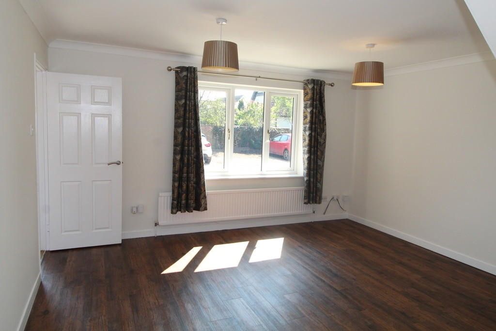 Property photo 3 of 10 View