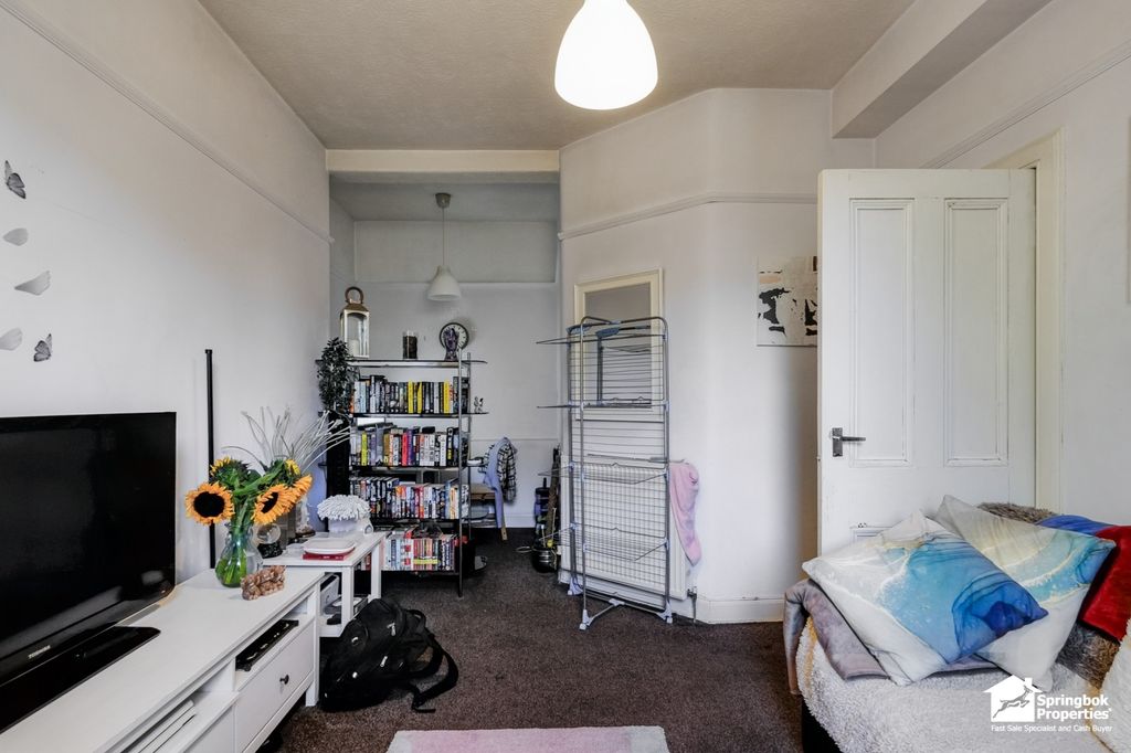 Property photo 3 of 16 Image 2