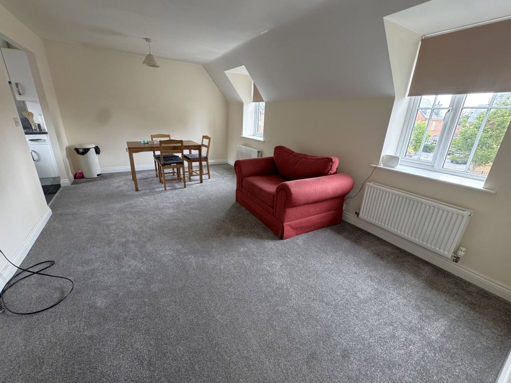 Property photo 2 of 6