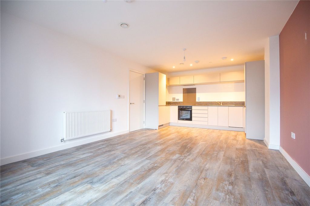 Property photo 3 of 11 Picture No. 05