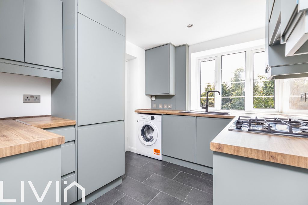 Property photo 1 of 15 025A7580