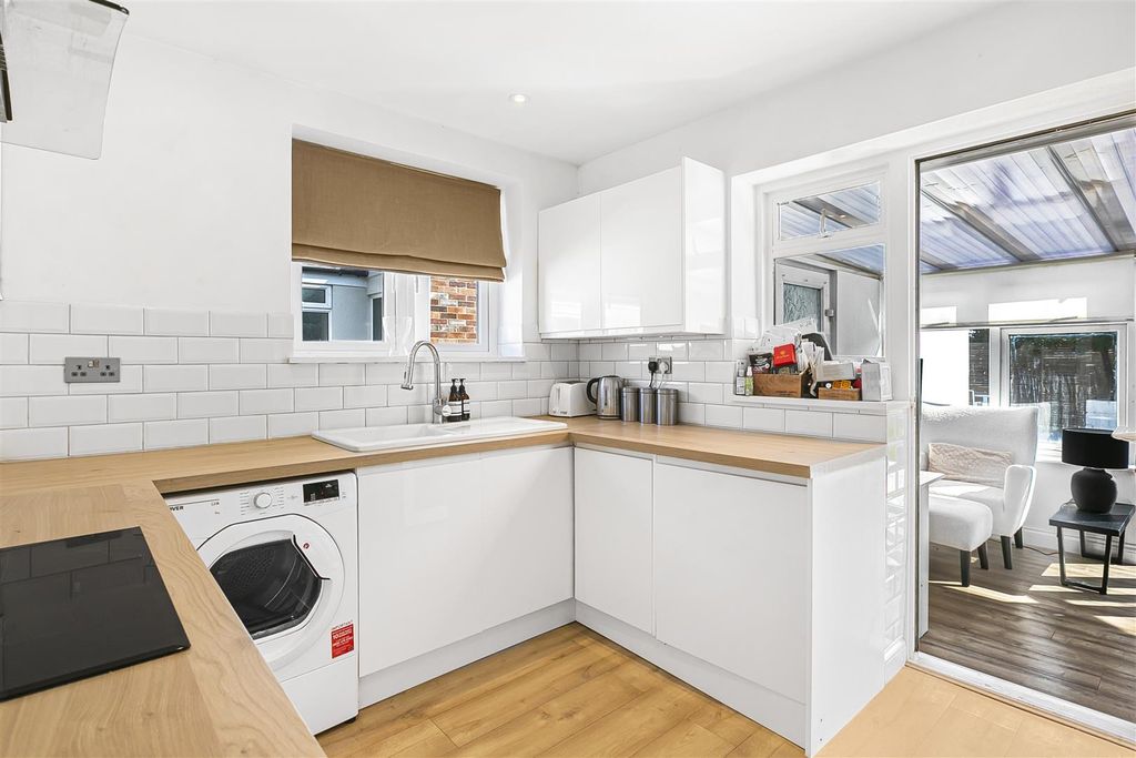 Property photo 2 of 18 14_38660.Jpg