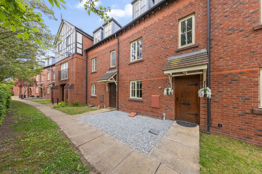 Property photo 1 of 26