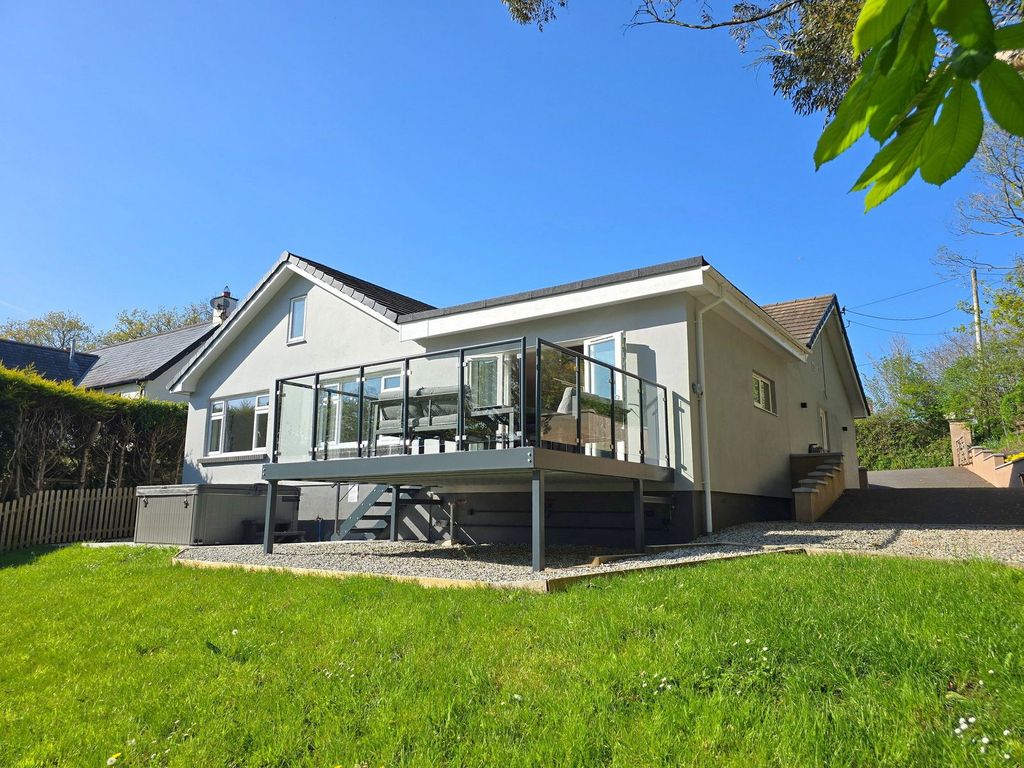 Property photo 1 of 39