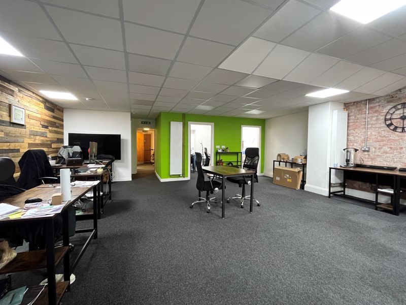 Property photo 3 of 18 Photo 2