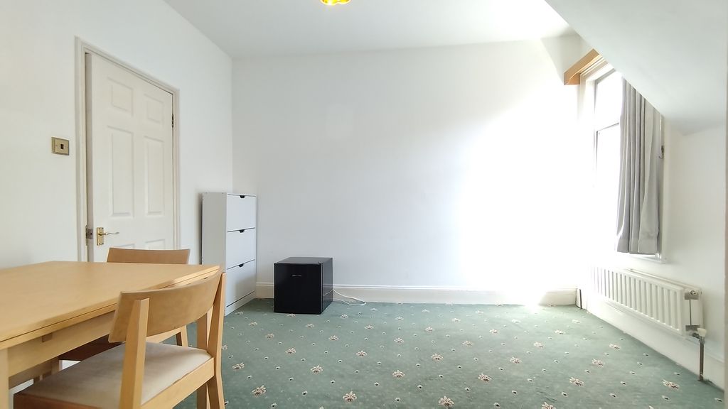 Property photo 2 of 11 Bedroom