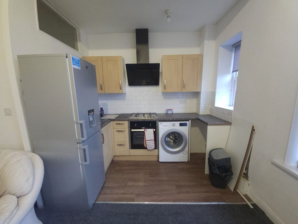 Property photo 3 of 5