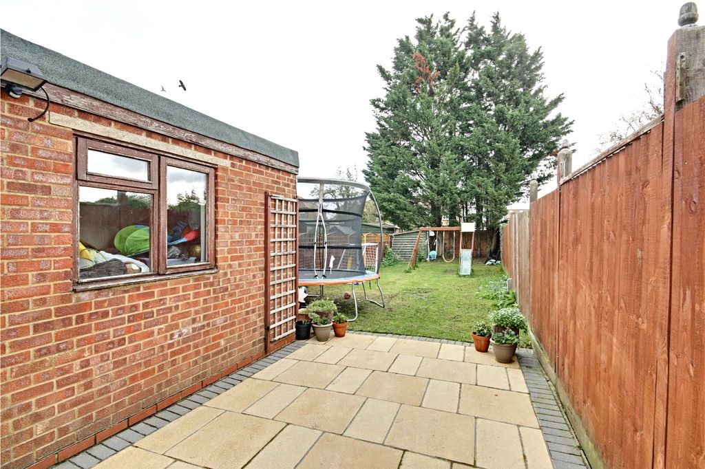 Property photo 2 of 17 Picture No. 04