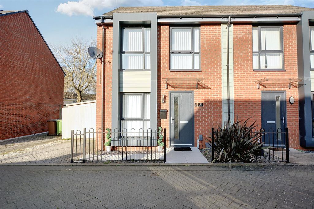 Property photo 1 of 14 1. Front.Jpg