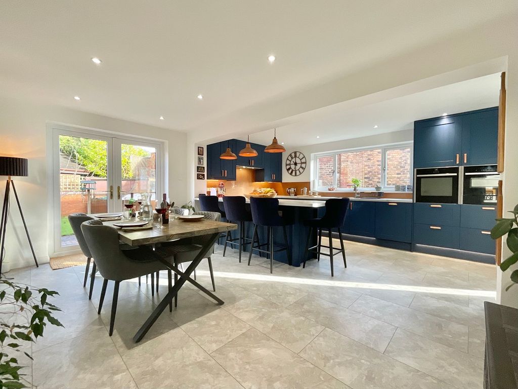 Property photo 2 of 26