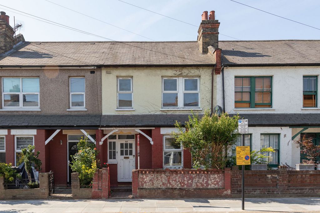 Property photo 1 of 14