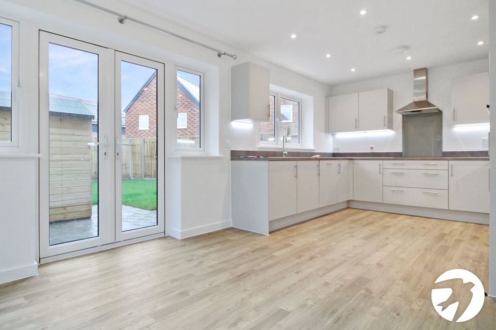 Property photo 3 of 9 Picture No. 09