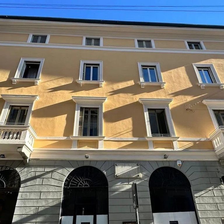Property photo 1 of 10 Stylish Apartment In Milano, Lombardy