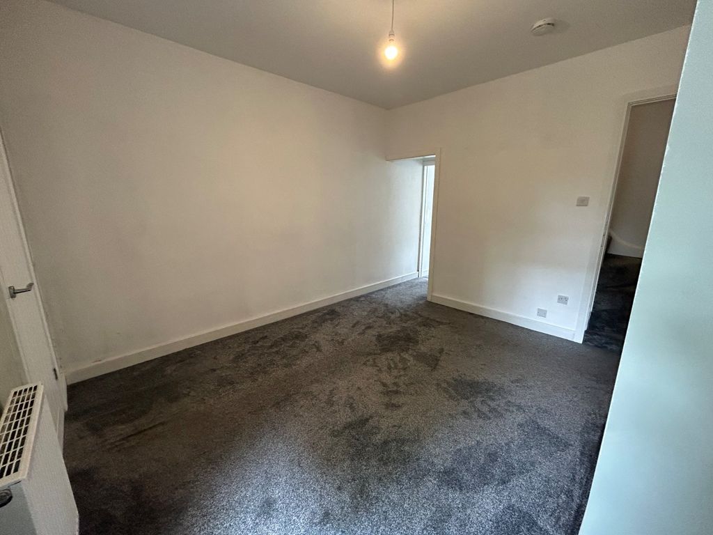 Property photo 3 of 7 Picture No. 10