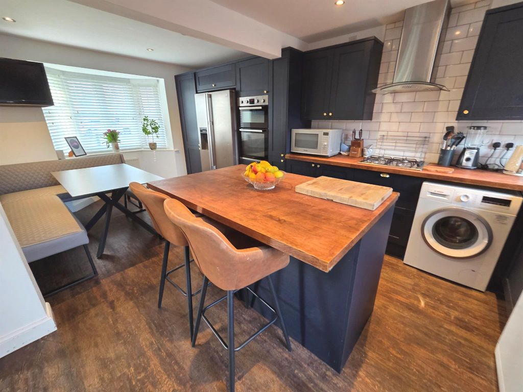 Property photo 2 of 13 Kitchen Diner
