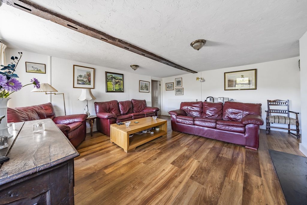 Property photo 3 of 25 Living Room