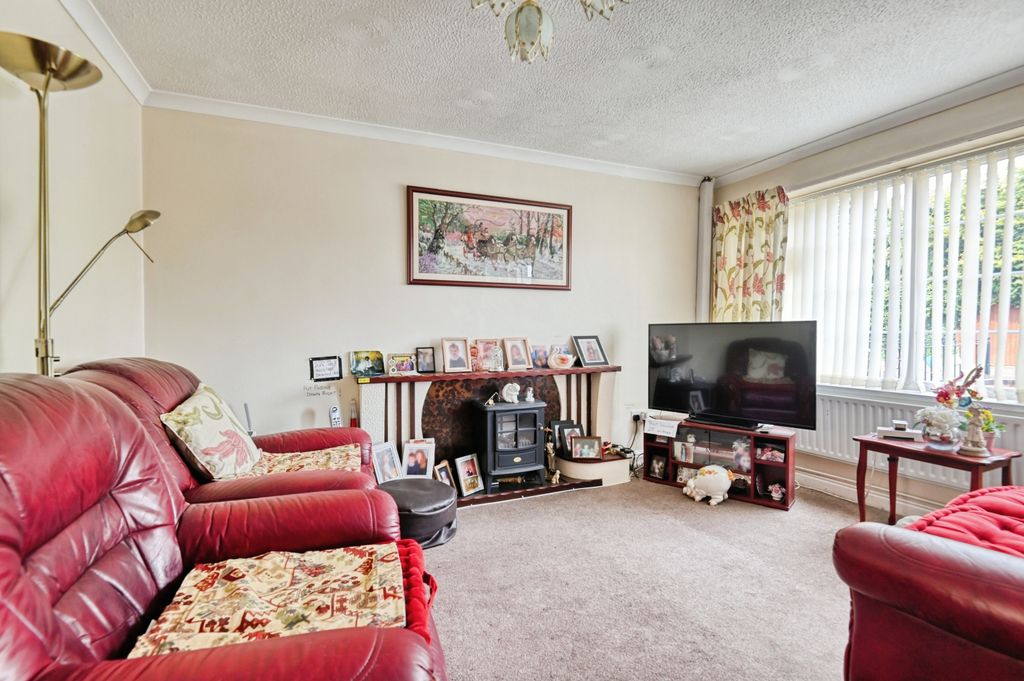 Property photo 3 of 15