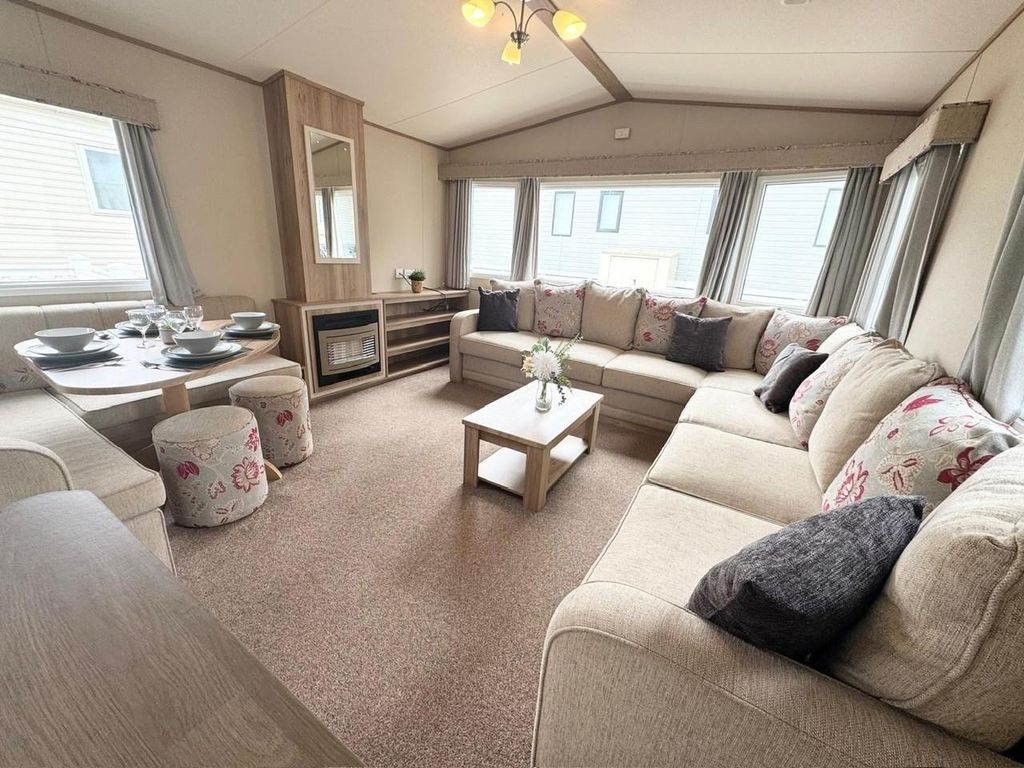 Property photo 1 of 6 Car0061323 - Static Caravan