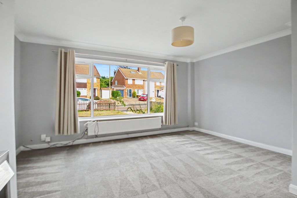 Property photo 3 of 11 Img_9800