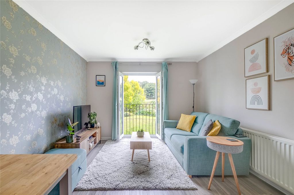 Property photo 2 of 14 Picture No. 02