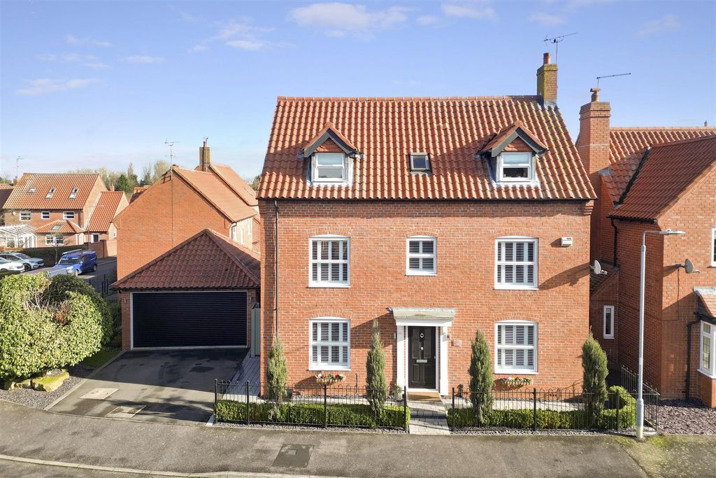 Property photo 1 of 24