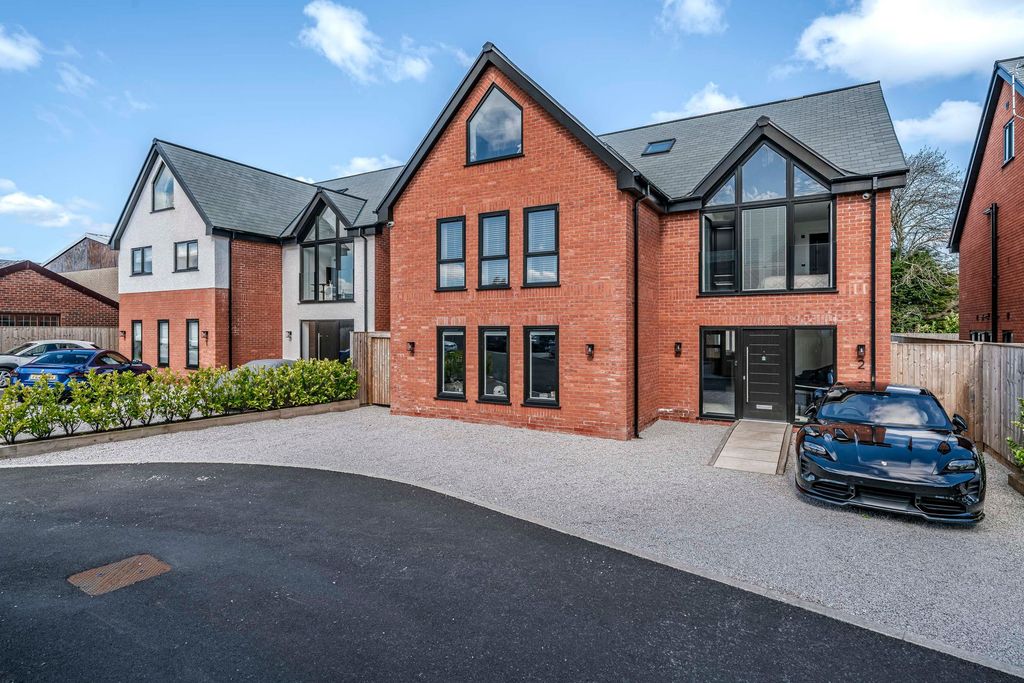 Property photo 1 of 58