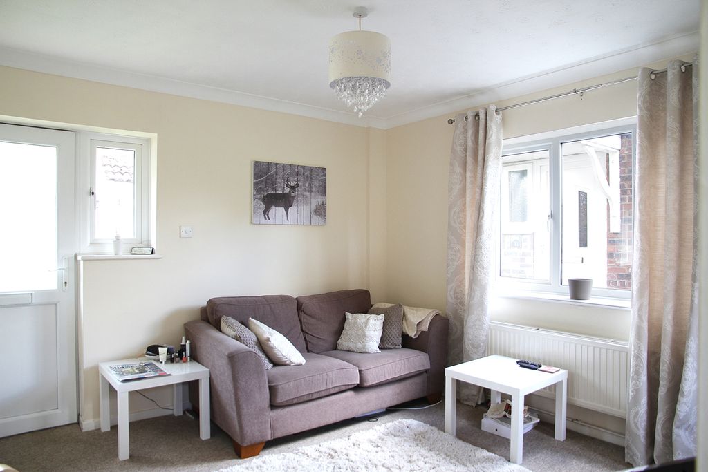 Property photo 3 of 17
