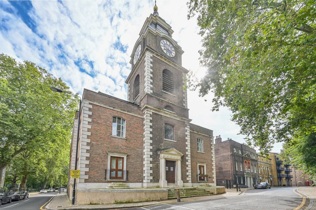 Property photo 3 of 10