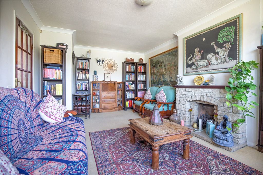 Property photo 2 of 12 Picture No. 54