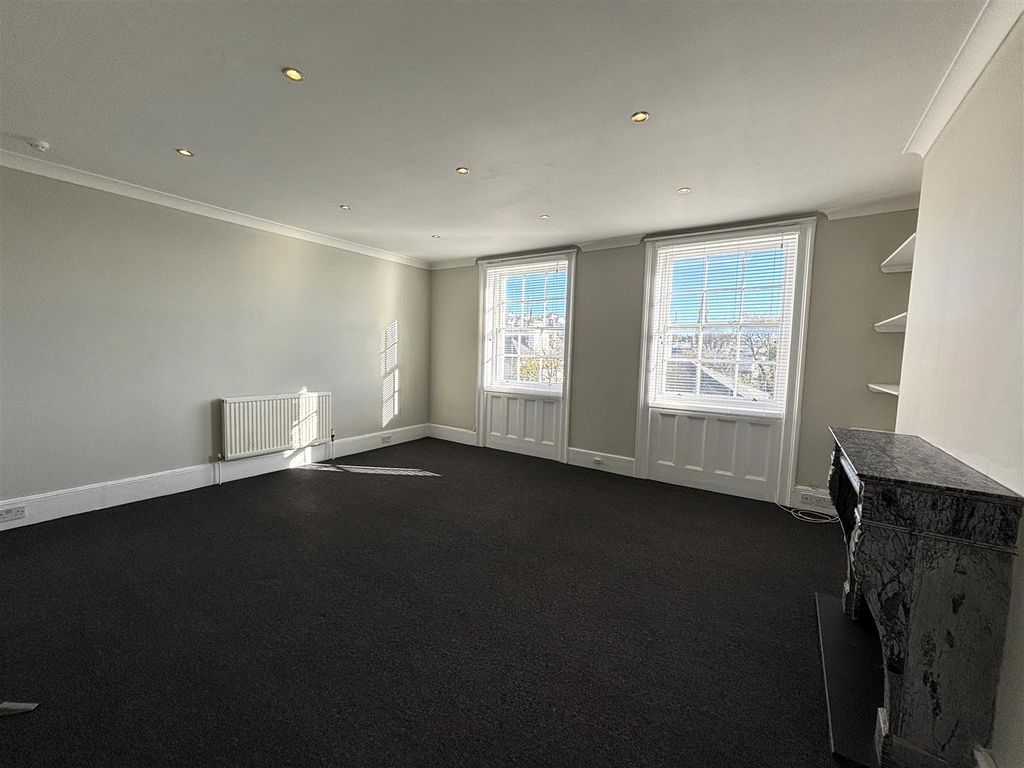 Property photo 2 of 14 Img_9774.Jpg