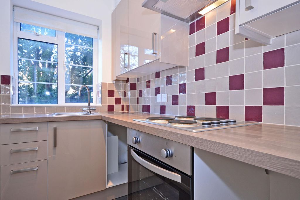 Property photo 2 of 4