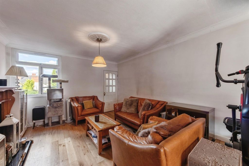 Property photo 3 of 14