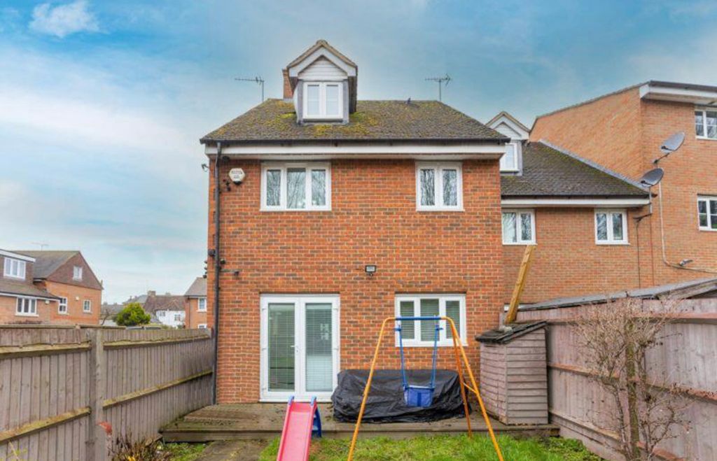 Property photo 2 of 13 Garden