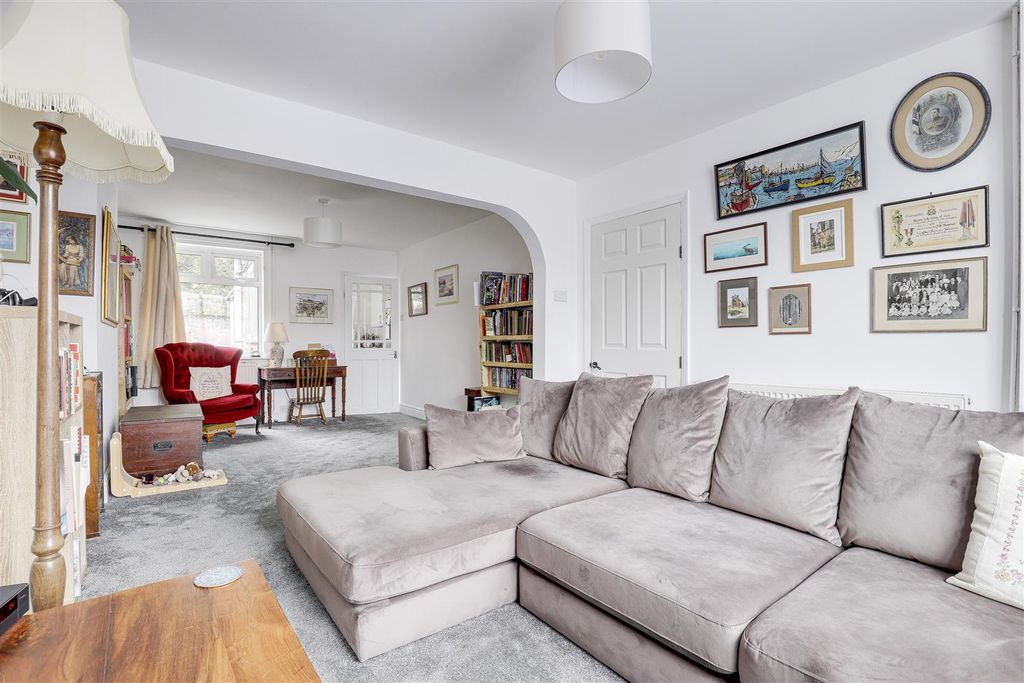 Property photo 2 of 14 11.Jpg