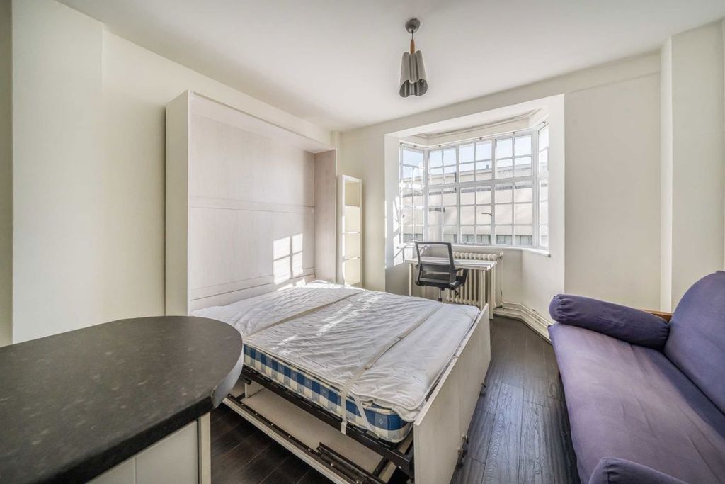 Property photo 3 of 5