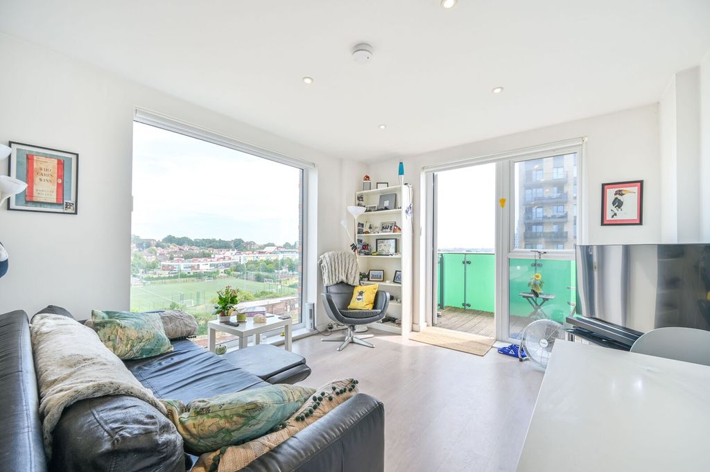 Property photo 1 of 10