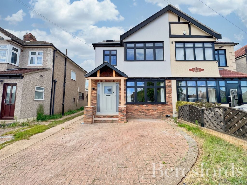 Property photo 1 of 32 Picture No. 33