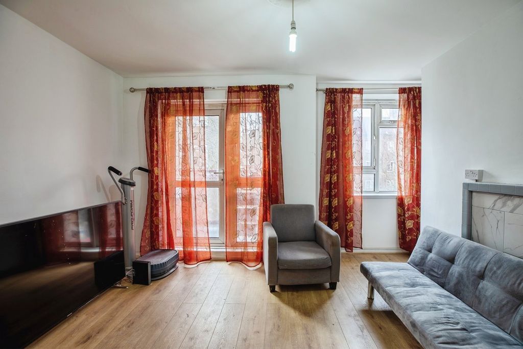 Property photo 3 of 14