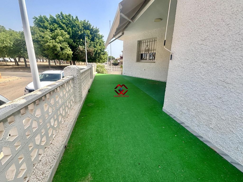 Property photo 3 of 39