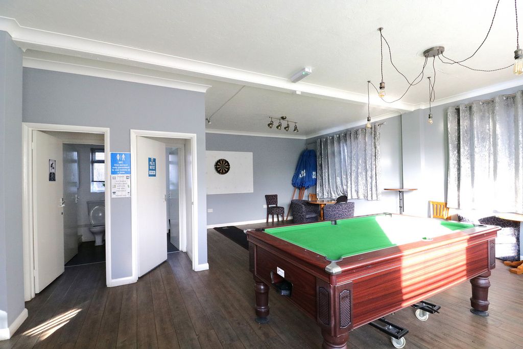 Property photo 3 of 6