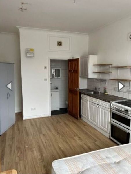 Property photo 2 of 3