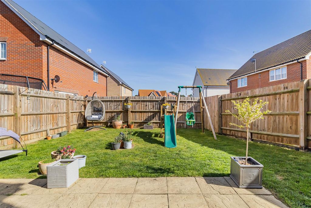 Property photo 3 of 20 6_78138.Jpg