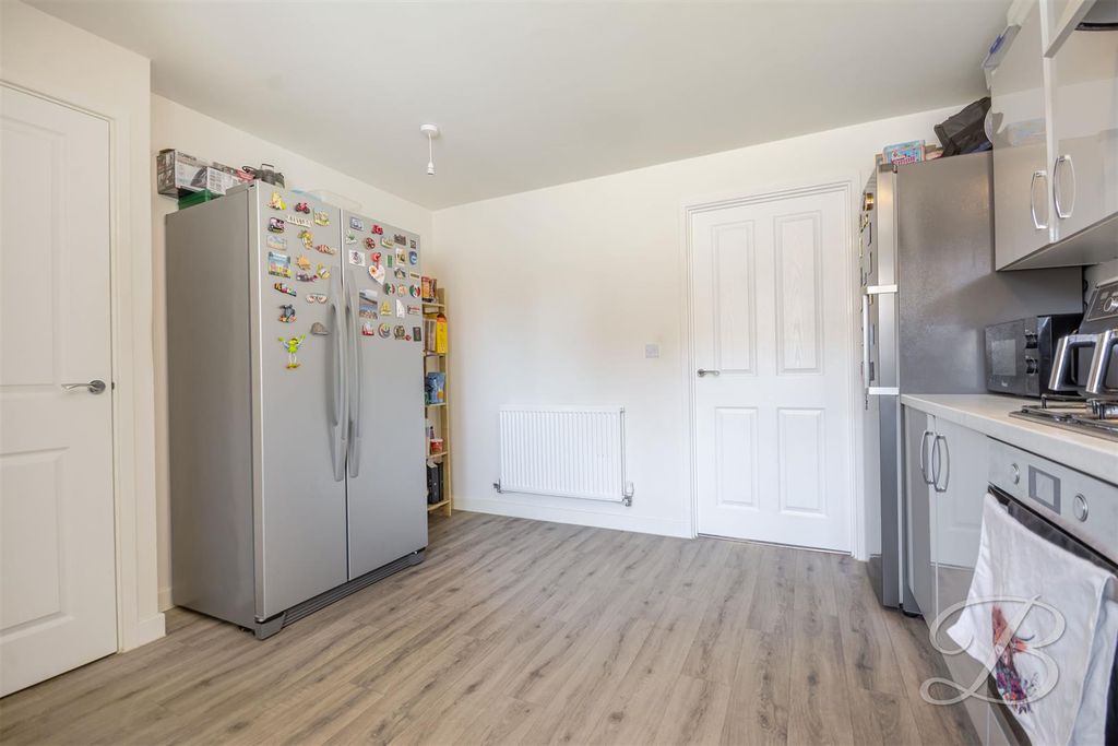 Property photo 3 of 26 Ccltd-8.Jpg