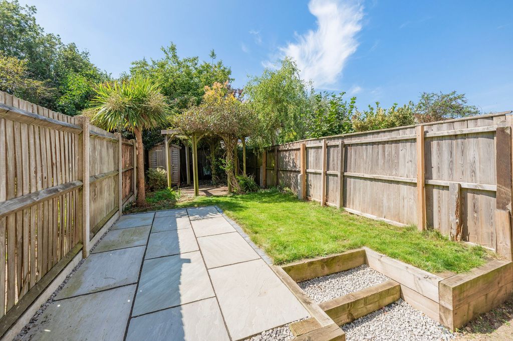 Property photo 2 of 22