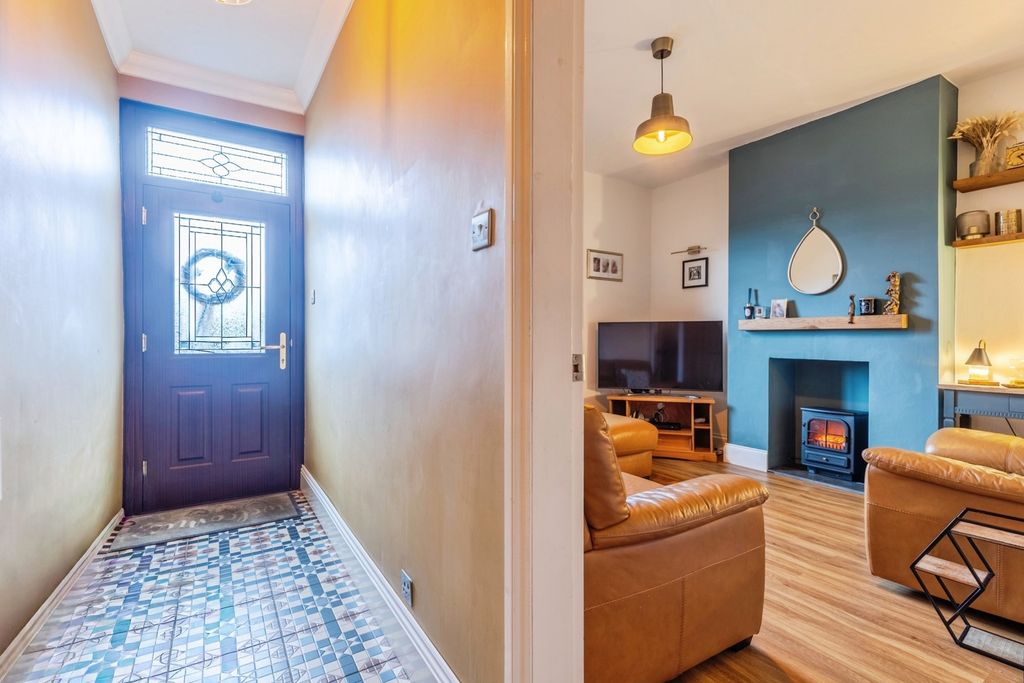 Property photo 2 of 18 Pbox-Img.Jpg