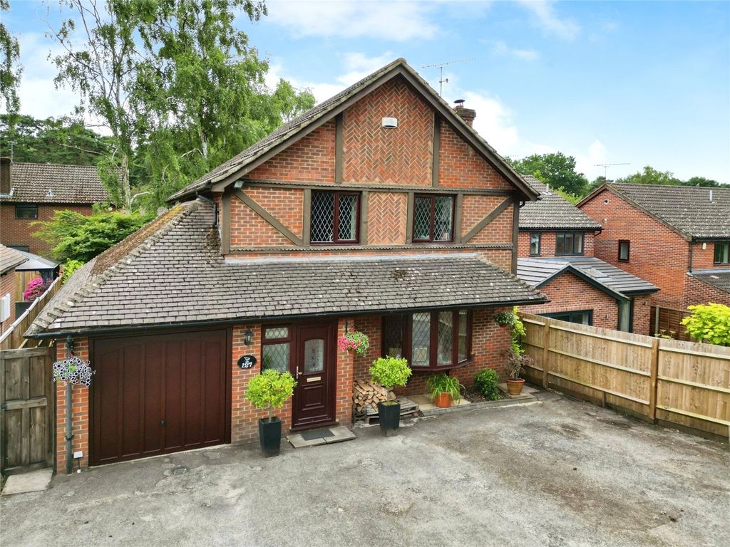 Property photo 1 of 17 Picture No. 01