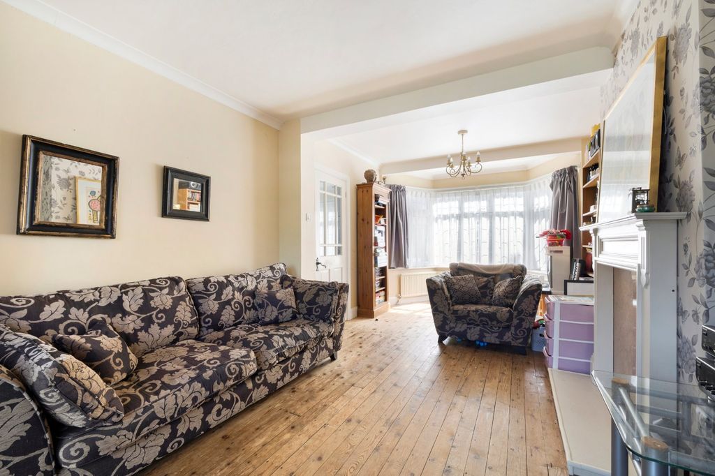 Property photo 3 of 17 Picture No. 06