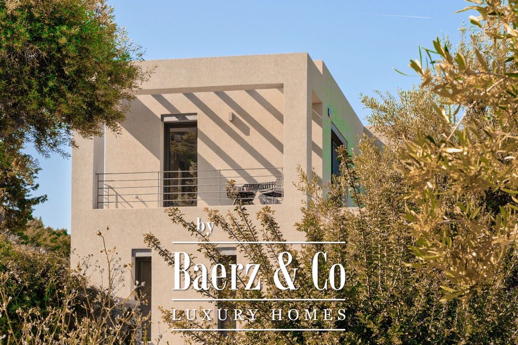 Property photo 3 of 28