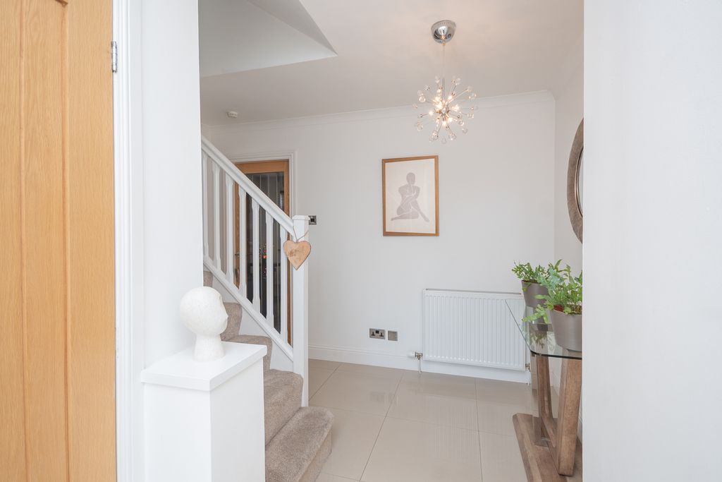 Property photo 2 of 32 Lower Hallway