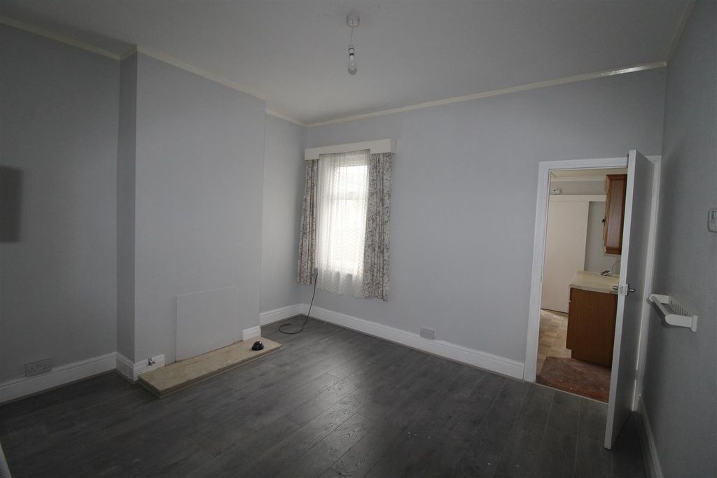 Property photo 3 of 15 Img_8334.Jpg